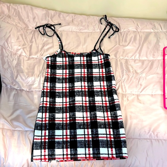 Large dress - Picture 1 of 2